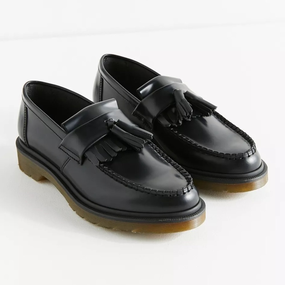 NWT Dr Martens Adrian Smooth Leather Tassel Loafers